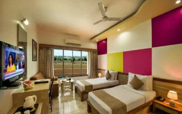 Lion Lords Inn Rajula