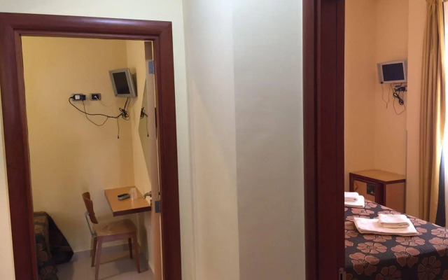 Piccadilly Suites and Rooms