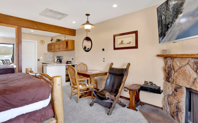 Forest Shores Lake View Condo #2250