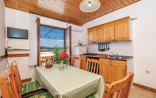 Awesome Home in Barbat-rab With Wifi and 3 Bedrooms