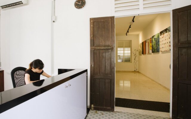 Paper Plane Hostel