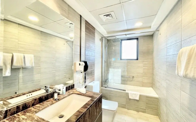 Marbella Executive 2 Bedrooms Balcony