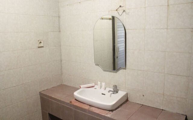 OYO 1333 Wisata Hotel