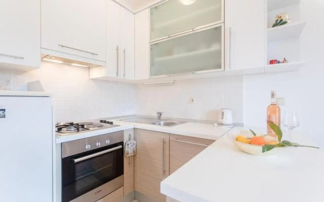 Apartments by the sea Duce, Omis - 8378
