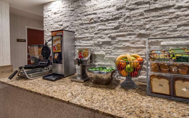 SureStay Hotel by Best Western Alexandria