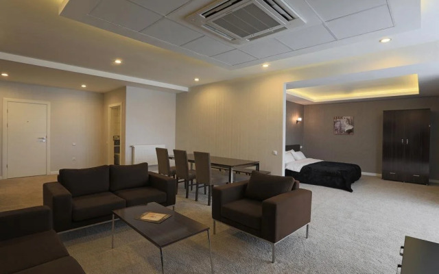 Nevo Studios Otel