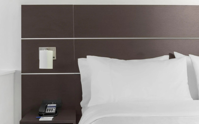Red Roof Inn PLUS+ Chicago - Hoffman Estates