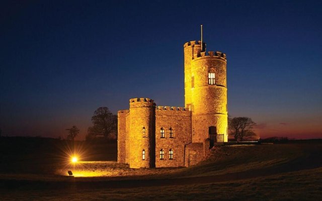 An Enchanting Grade Ii Listed 18Th Century Bailey Castle With Wonderful 360 Degree Views