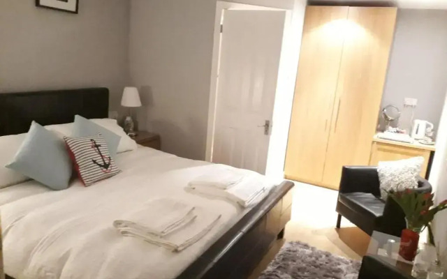 Coast 77 B&B