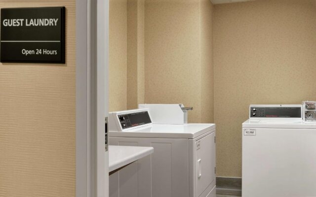 Hampton Inn West Des Moines Lake Drive