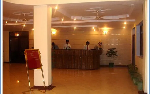Hotel Grand Riviera