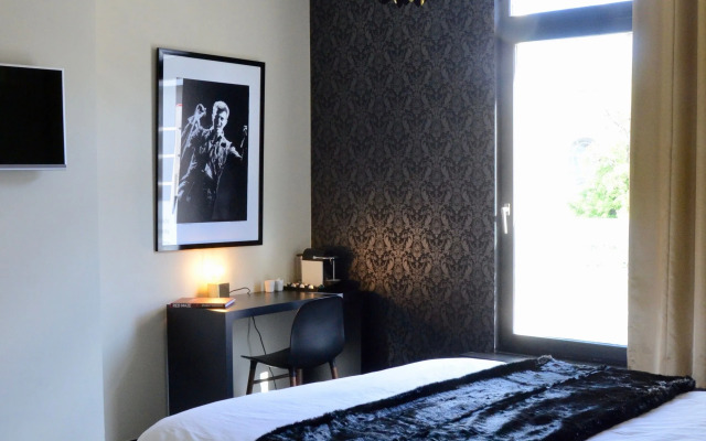 Rock Lobster City Lodge