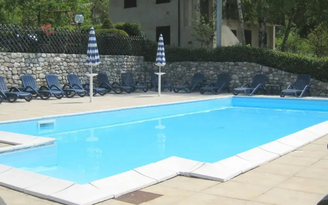 Renovated Apartment With Lake View, Swimming Pool, Wifi, in Val di Ledro