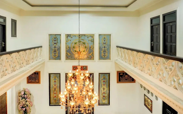 Capital O 94491 Family Homestay