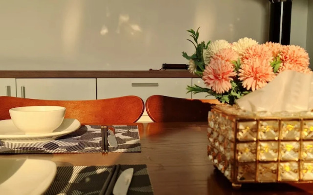 Canh Apartment in Vinhome Skylake