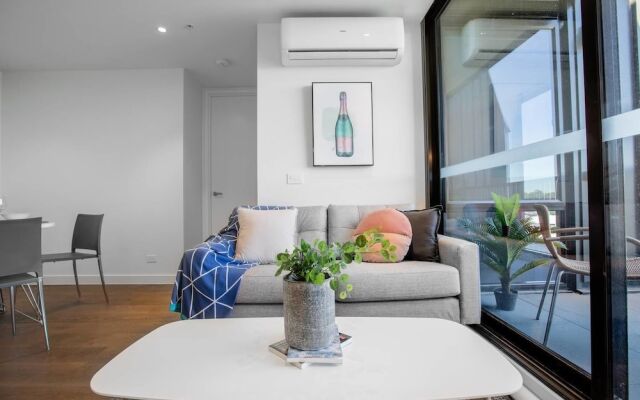 Wow Apartment In Boxhill Central Near Hospital