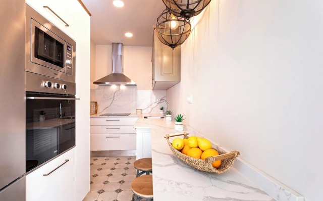 Wonderful 5-bedroom Apart in Granada. Recogidas II