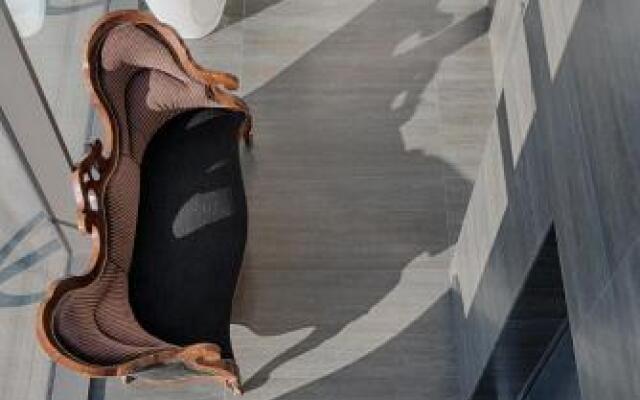 Continental Urban Art Hotel