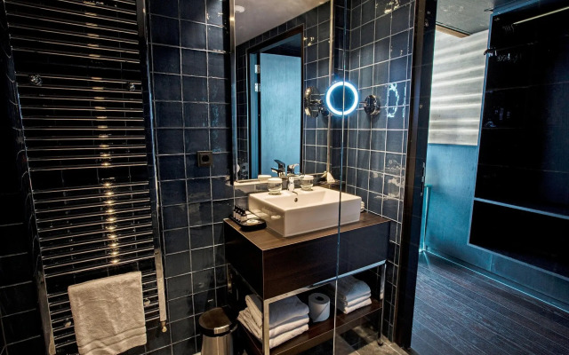 Apollo Hotel Amsterdam, a Tribute Portfolio Hotel