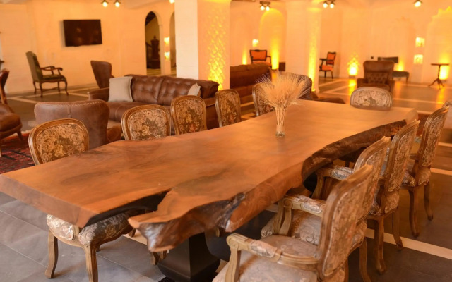 Raymar Mardin Hotels