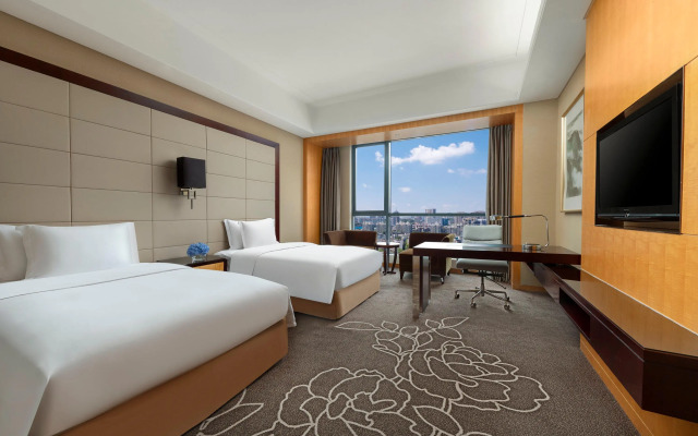 Crowne Plaza Yichang by IHG