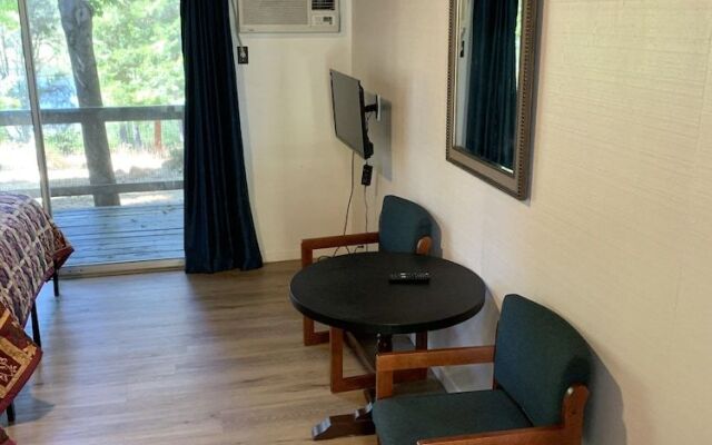 Alta Sierra Village Inn