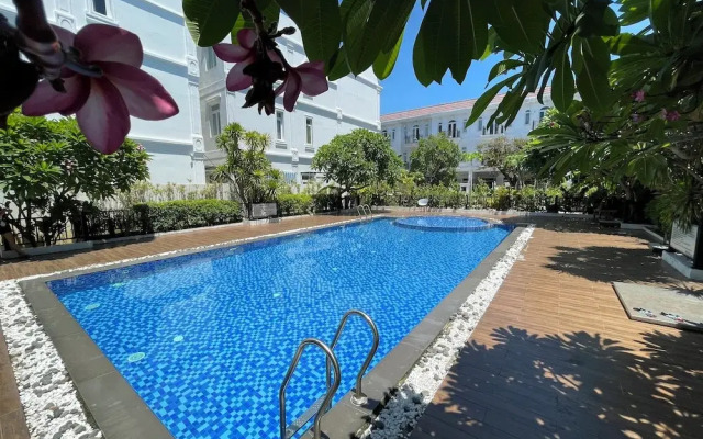 Aroma Luxury Villa