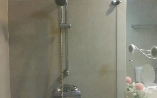 Baan Sathorn Riverfront