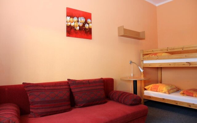 Relax Hotel Bára