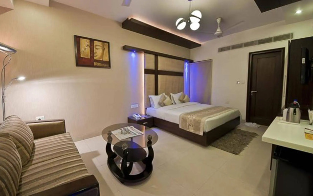 Hotel The Pearl - Newly Renovated in City Centre