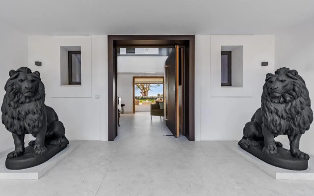 Holiday villa for rent in Marbella