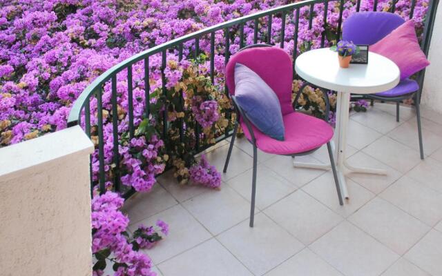 Apartments Nina Beach