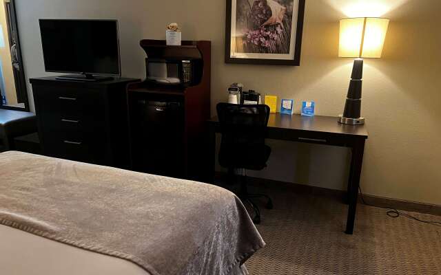 Baymont by Wyndham College Station