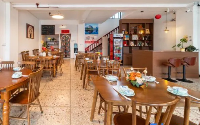 Riverside Oasis – Restaurant – Guilin