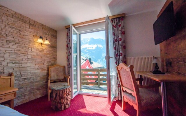 The Oyster Bay Hotel Suites