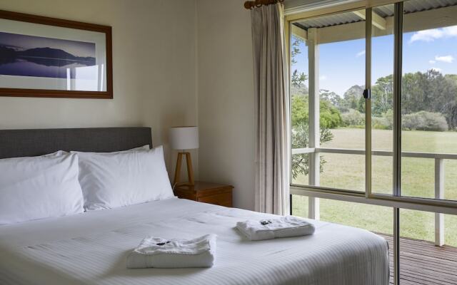 Mystery Bay Cottages