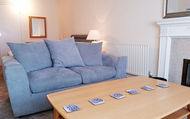 Enticing Apartment in Wimborne Near Model Town