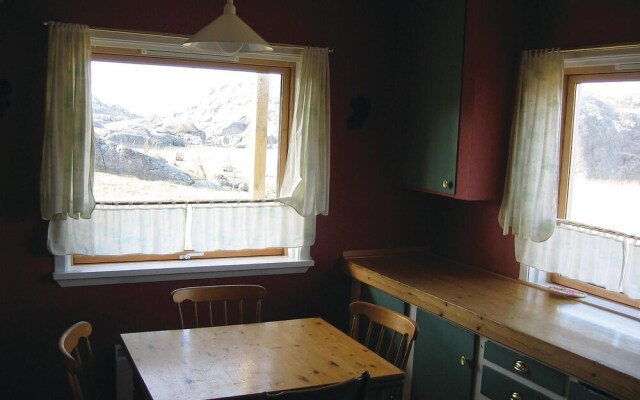 Nice Home in Sirevåg With 5 Bedrooms and Wifi