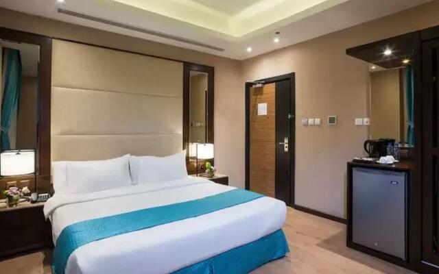 Naviti Warwick Dammam