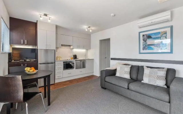 Paihia Beach Apartment – Guest Rooms – Paihia