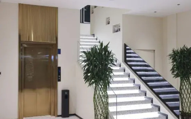 Chifeng Mobei Hotel (Yongye Square Branch)