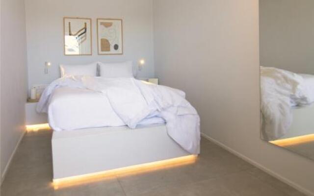 Aelia Suites Cycladic Simplicity