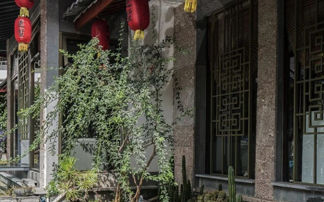 Lijiang Old Town Xishu Inn
