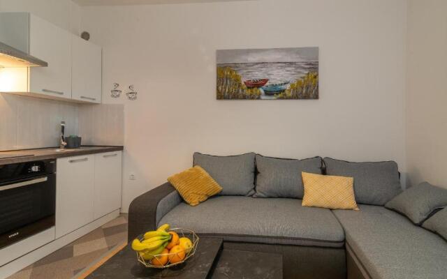 Apartments Villa Mirella