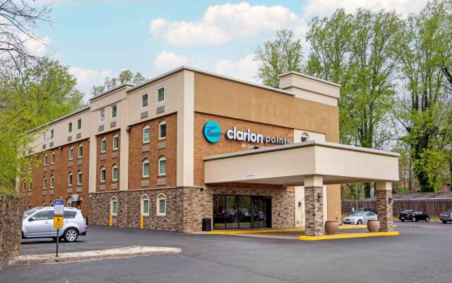 Clarion Pointe Charlottesville