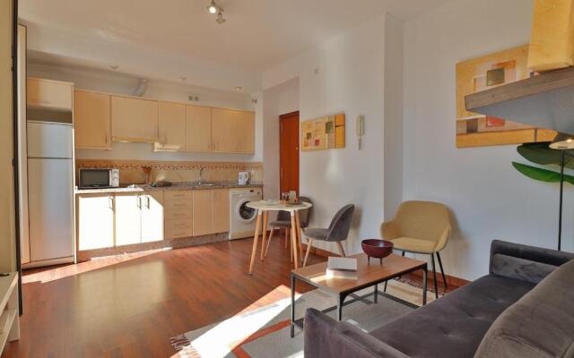 Brand New One Bedroom Cathedral Views