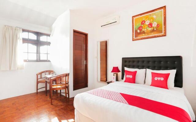 OYO 4003 Ceria Guesthouse SeminyakNearSeminyak Beach