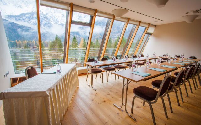 Spik Alpine Wellness Resort