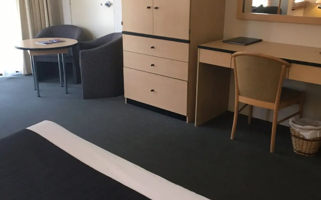 St. Marys Park View Motel