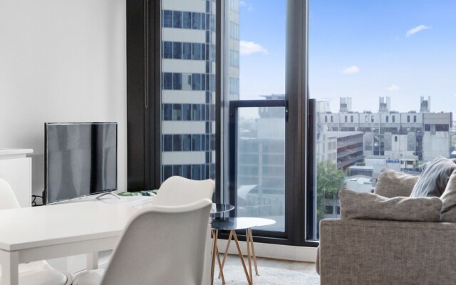 DreamHost Apartments at Carlson View